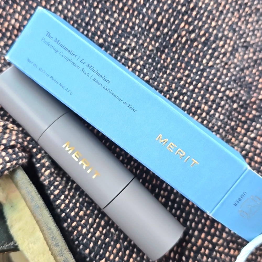 MERIT The Minimalist Perfecting Complexion Conceal Stick UMBER NIB